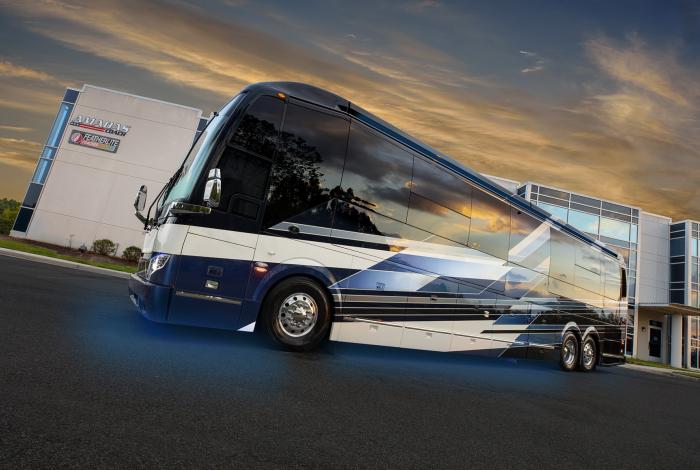 2021 Featherlite Prevost H3